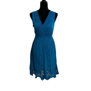 SLEEVELESS turquoise dress from Avon. Size small